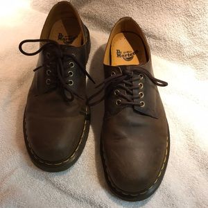 Dr. Martens men’s Stanton shoe